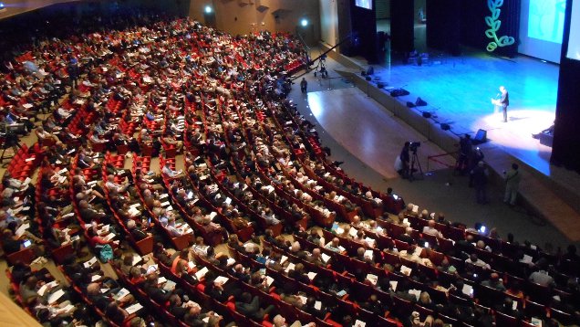 Der Weltkirchenrat verabschiedet auf seiner Vollversammlung einen Hilfsappell für bedrohte Christen