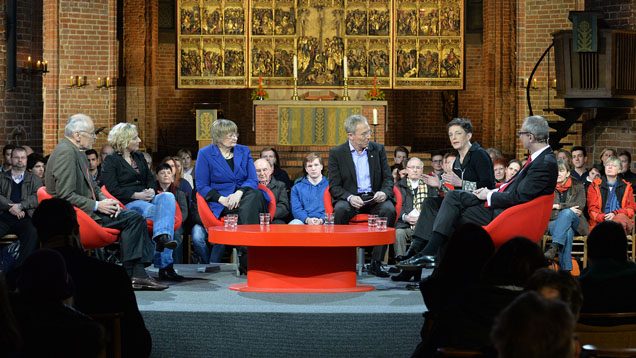 Über ein Verbot von Prostitution sprachen: (v.l.) Christian Pfeiffer, Chantal Louis, Susanne Kahl-Passoth, Moderator Jan Dieckmann,  Johanna Weber und Volker Beck