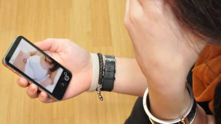 Die FAS befasst sich mit dem Phänomen "Sexting"