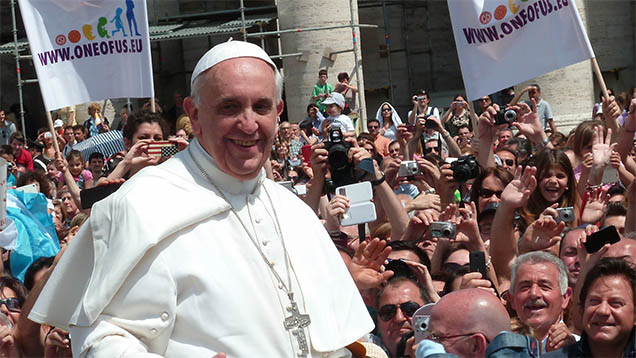 Trotz des Jubels von Menschen und Medien: Papst Franziskus will "keine Art Supeman" sein