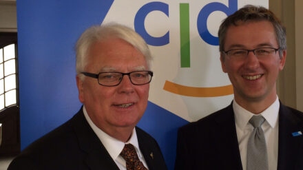 Hartmüt Hühnerbein hat den Staffelstab beim CJD übergeben. Sein Nachfolger heißt Matthias Dargel