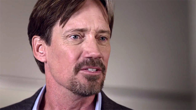 Ein atheistischer Philosophie-Professor (Kevin Sorbo) verlangt im Film "God’s Not Dead" von einem Studenten, seinen Glauben an Gott zu verteidigen