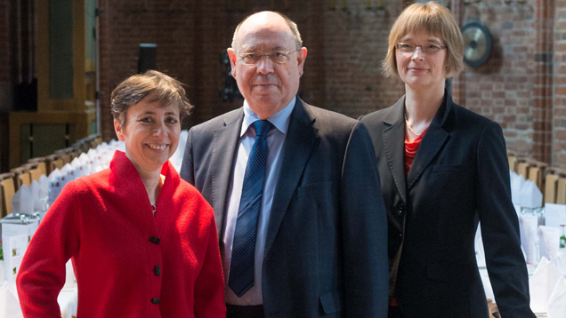 Claudia Janssen, Nikolaus Schneider und Simone Mantei vor der Eröffnungsfeier