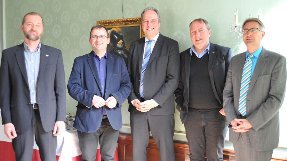 Stellten den Impuls "Zeit zum Aufstehen" in Frankfurt vor: Henning Dobers, Steffen Kern, Michael Diener, Roland Werner und Hans-Joachim Vieweger