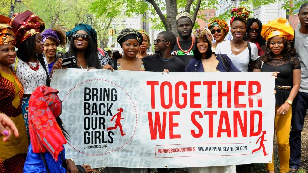 In verschiedenen Ländern demonstrieren Menschen für die Freilassung der entführten Schülerinnen, hier auf dem Union Square in New York