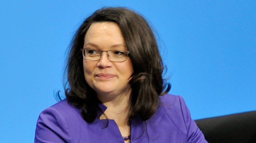 Bundesarbeitsministerin Andrea Nahles (SPD) wünscht sich von den Kirchen, dass sie sich auch zukünftig in die gesellschaftliche Debatte einmischen