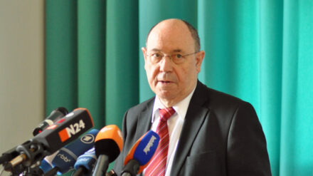 Nikolaus Schneider hat am Montag seinen Rücktritt als EKD-Ratsvorsitzender erklärt