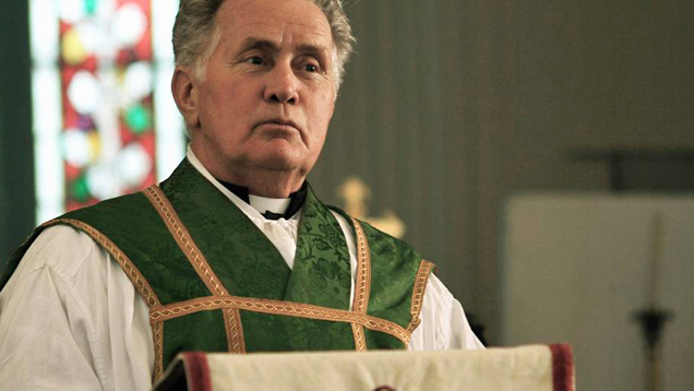 Martin Sheen kämpft als Priester gegen die Kirche seiner Zeit - im Film "Stella Days"