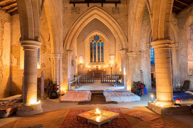 In einer Kirche übernachten? In der „All Saint's Church“ in Northamptonshire geht das jetzt