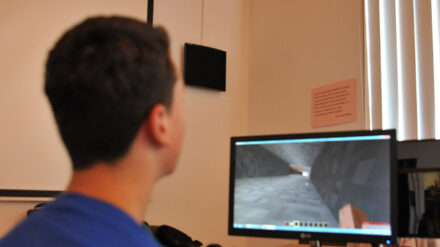 Computer spielen mit pädagogischer Anleitung und Unterstützung können die Kinder in der Computerspielschule Greifswald