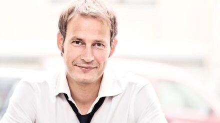 Tim Niedernolte übernimmt die Moderation der Nachrichtensendung „hallo deutschland“