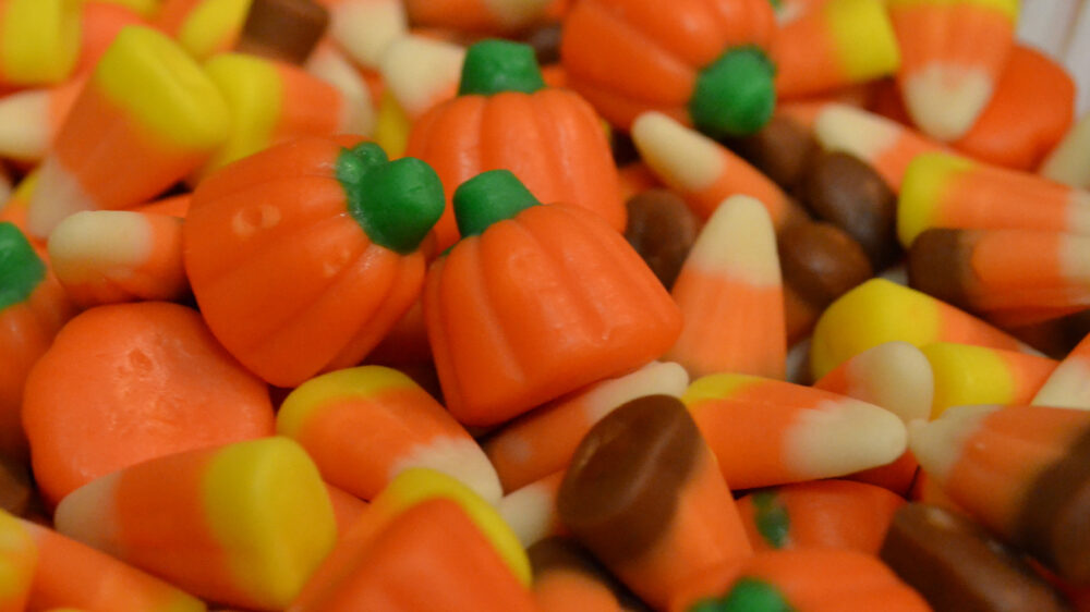 Süßigkeiten, Kürbis und Grusel: Halloween als „Superkommerz”
