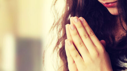 Gegen ein zu simples frommes Weltbild: Bei Zeit Online beschreibt ein Leser, warum er trotz Zweifeln glaubt