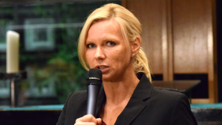 Veronica Ferres spielt die Seelsorgerin Lena Fauch