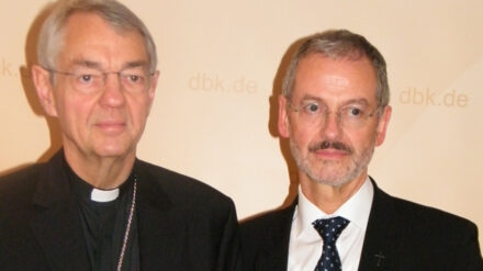 Erzbischof Ludwig Schick und Peter Neher, Präsident des Deutschen Caritasverbandes, machen auf die Lage der Christen im Irak aufmerksam