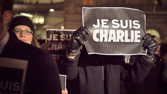 Weltweit gedachten am Mittwoch Menschen den getöteten Mitarbeitern von Charlie Hebdo