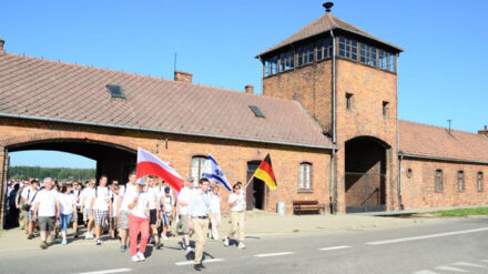 Im April will die Initiative "Marsch des Lebens" zum KZ Dauchau wandern. Gegen die Pläne der Freikirchler gibt es Widerstand