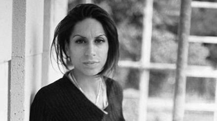 Die Dokumentation “Verlorene Ehre – Der Irrweg der Familie Sürücü” zeigt, wie es zu Hatun Sürücüs Tod kommen konnte. Heute ist ihr Mörder frei