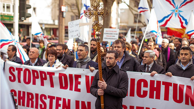Etwa 1.5000 orientalische Christen demonstrierten in Mainz gegen die Verfolgung von Christen durch den IS