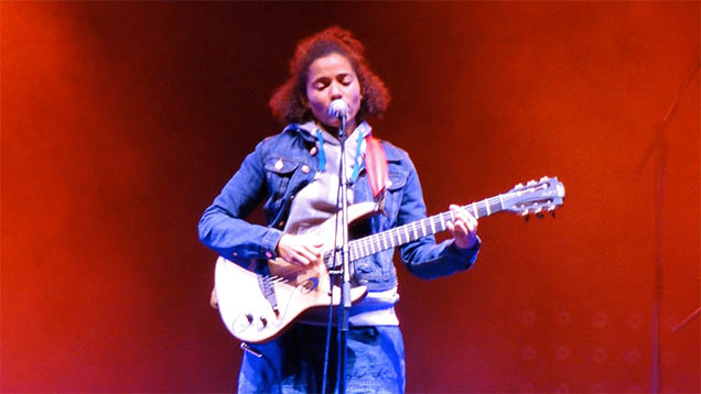 Die Sängerin Nneka ("Heartbeat") ist gläubig