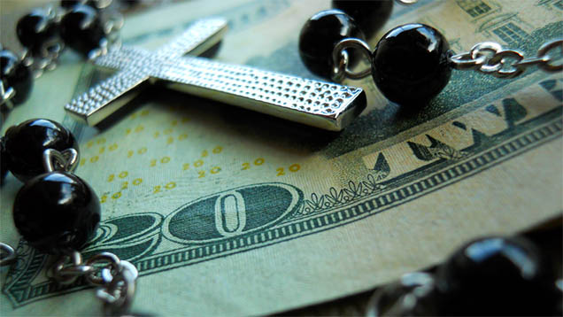 Verteufelt das Christentum das Geld? Ein Artikel in der FAZ sagt: Ja
