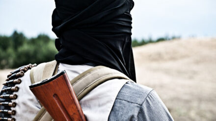 Das Magazin „Report München” hat Christen getroffen, die sich mit Waffengewalt gegen den Islamischen Staat verteidigen