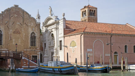 Die ehemalige Kirche Santa Maria della Misericordia in Cannaregio, dem am dichtest besiedelten Stadtteil Venedigs