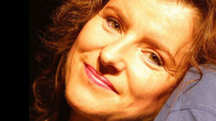 Die östereichische Schauspielerin Eva-Maria Admiral hat ihr spannendes Leben in einer Biographie niedergeschrieben