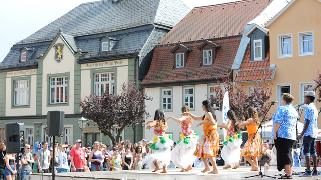 Mehr als 400 Gäste verfolgten das „Fest der Nationen“ auf dem Marktplatz der Stadt Bad Blankenburg