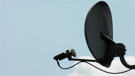 Die Arbeit des Senders SAT7 kann nur noch eingeschränkt vonstatten gehen. Ägyptische Behörden hatten den Sender gestürmt und Ausstattung beschlagnahmt