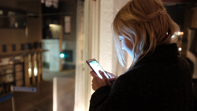 Es geht kaum ohne Handy: Laut einer Studie aktiviert der Nutzer alle 18 Minuten sein Smartphone