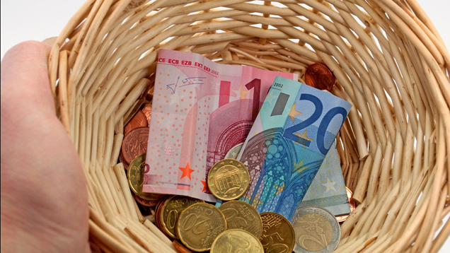 5,5 Milliarden Euro ihres eigenen Geldes haben die Deutschen im vergangenen Jahr für gute Zwecke gespendet