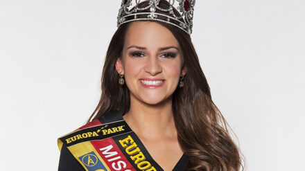 Lena Bröder tritt im Herbst als Miss Germany 2016 bei der Wahl zur Miss Earth auf den Philippinen an. Sie bezeichnet den christlichen Glauben als ihr Fundament im Leben.