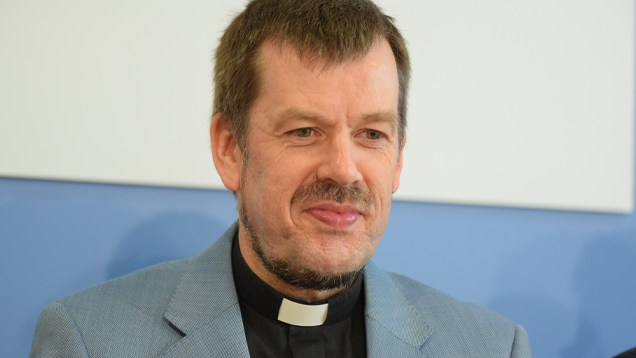 Der Berliner Pfarrer Gottfried Martens findet mit seinem Einsatz für Christen auch bei den Medien Gehör, war schon bei „Stern TV” und den „Tagesthemen”