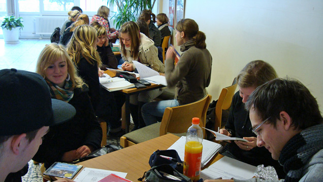 „Wie hältst du es mit der Religion“, fragt die Süddeutsche Zeitung deutsche Schüler in einer neuen Artikelserie