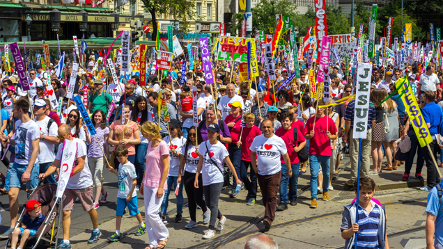 Beim „Marsch für Jesus“ zogen tausende Christen durch die Wiener Innenstadt