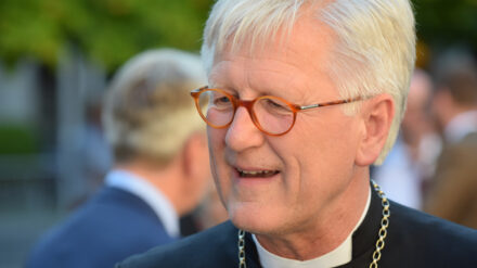 Der EKD-Ratvorsitzende Heinrich Bedford-Strohm wies beim Johannisempfang der EKD auf die Bedeutung biblischer Geschichten für die Bewältigung von Krisen hin