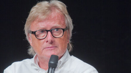 Hans-Ulrich Jörges hat den Medien deutliche Versäumnisse im Umgang mit dem ehemaligen Bundespräsidenten Wulff vorgeworfen. Der Stern-Redakteur kommt als einer von vielen in einer Reportage der ARD zur Glaubwürdigkeit der Medien zu Wort