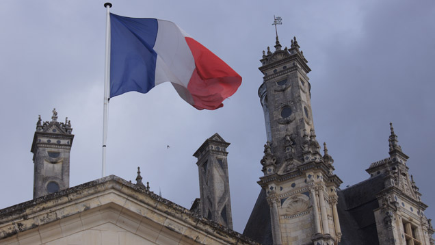 Bei einer Geislnahme in einer französischen Kirche wurde eine der Geiseln ermordet, bevor die Polizei die Geiselnehmer überwältigen konnte