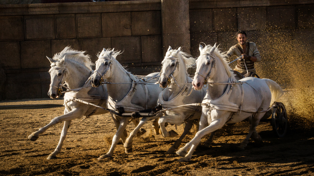 Der neue „Ben Hur“ erreicht im berüchtigten Wagenrennen trotz der Spezialeffekte eine erstaunliche Körperlichkeit