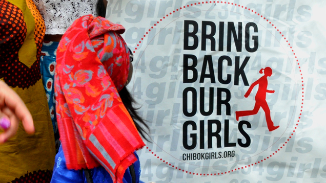 Wieder in Freiheit: 21 Mädchen sind nicht mehr in der Gewalt der Täter, das Bangen um dutzende andere geht weiter
