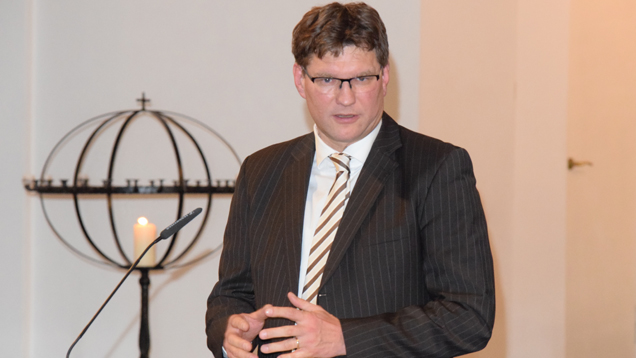 Uwe Heimowski beim Gottesdienst in der St. Matthäuskirche Berlin-Tiergarten