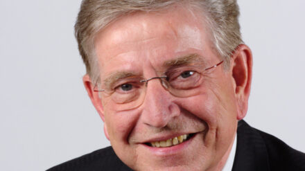 Thomas Goppel findet es bedenklich, dass von den Kirchen keine offizielle Stellungnahme zum Urteil über die möglichen Ausnahmen bei „stillen Feiertage” kam