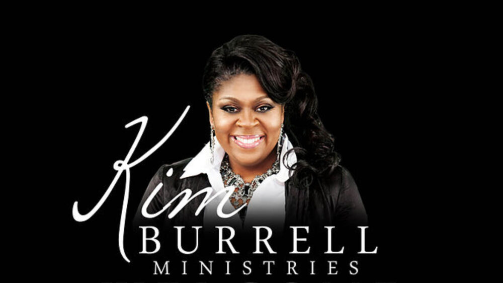 Die amerikanische Gospel-Sängerin und Pastorin Kim Burrell muss ihre wöchentliche Radioshow einstellen, nachdem ihre Äußerungen zu Homosexualität für Protest gesorgt hatten