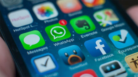 Vor allem WhatsApp steht bei den jungen Menschen hoch im Kurs, was die sozialen Netzwerke betrifft.