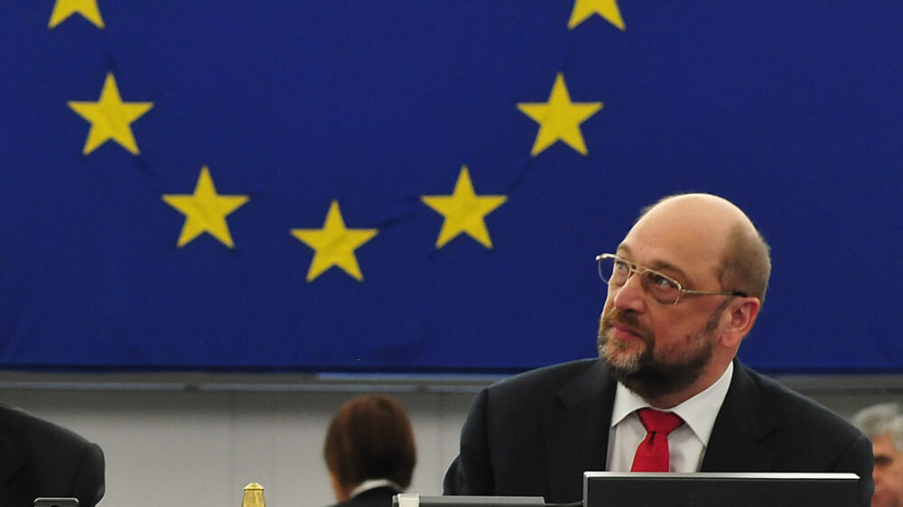 Für Martin Schulz geht der Blick nach oben: er will vom Parlament der EU-Spitze neuer Bundeskanzler werden