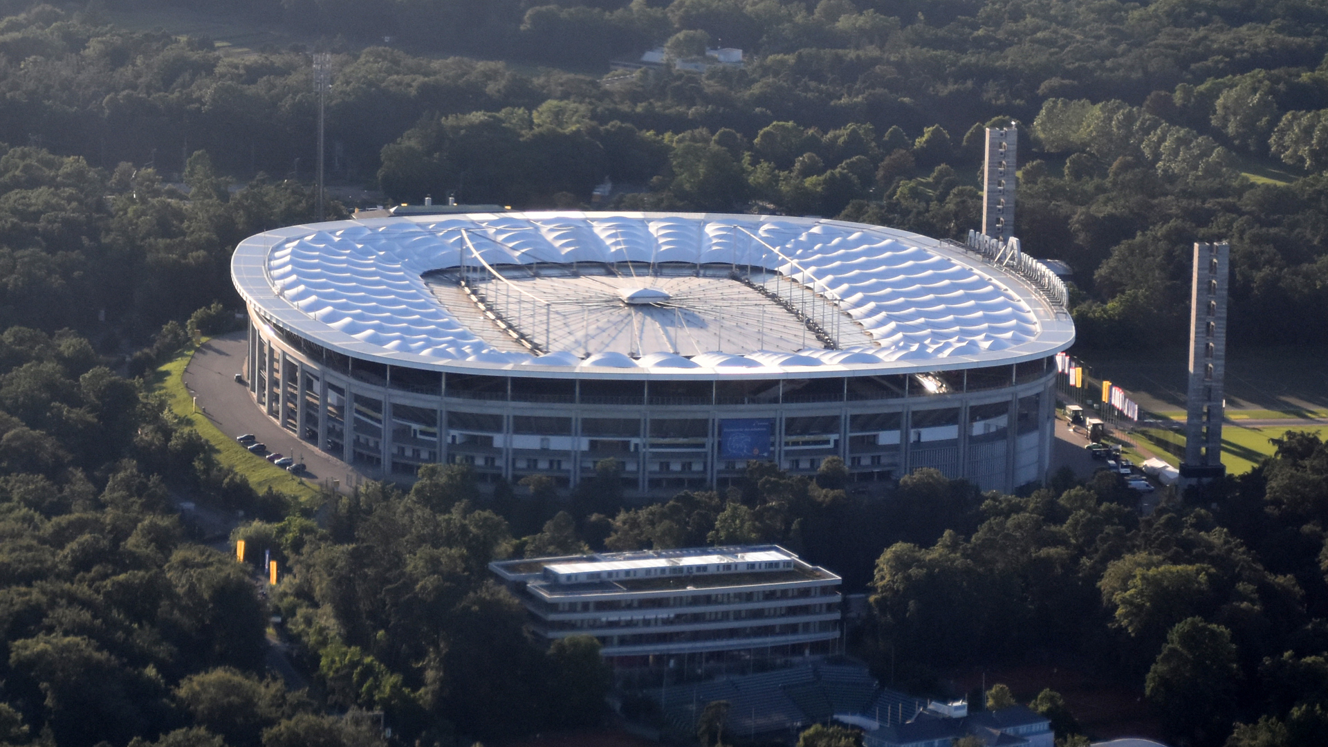 In der Commerzbank-Arena bestreitet Marco Russ seine Heimspiele mit Eintracht Frankfurt. Der Glaube ist dem Eintracht-Profi in seinem Leben immer wichtiger geworden.