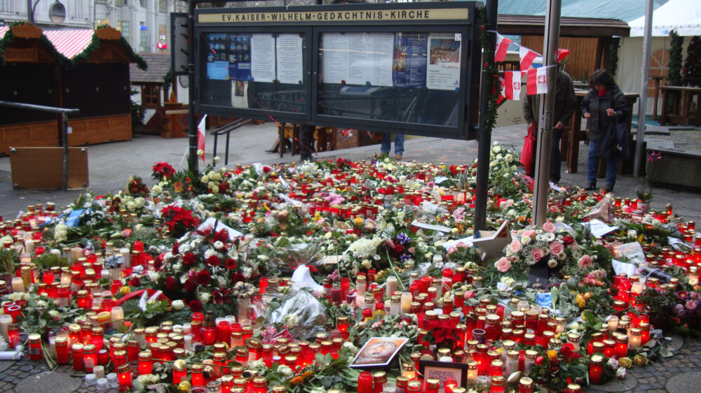 Opfergedenken am Ort des Terroranschlags vom 19. Dezember in Berlin
