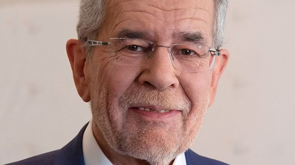 Alexander Van der Bellen will alle Frauen bitten, aus Solidarität ein Kopftuch zu tragen