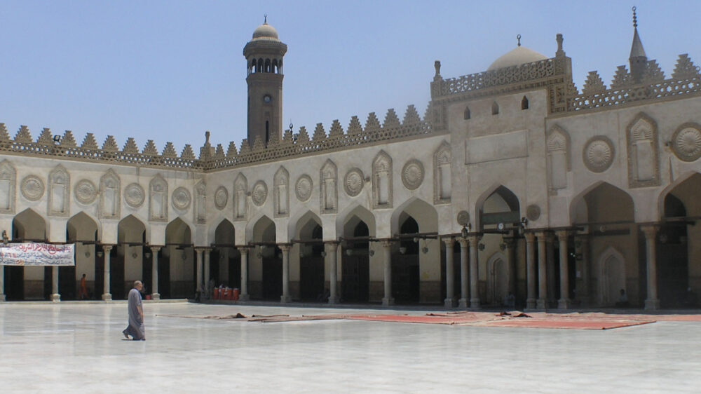 Die Al-Azhar-Universität in Kairo ist eine der wichtigsten wissenschaftlichen Einrichtungen des sunnitischen Islam – und eine der ältesten überhaupt. Seit 988 läuft der Lehrbetrieb.